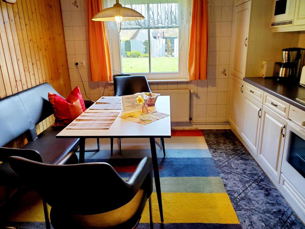 Ferienwohnung 1 Bei Familie Saupe Schaprode Ngoại thất bức ảnh